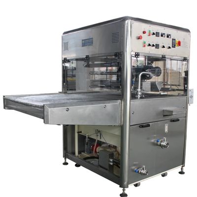 खरीदें 15M शीतलन सुरंग के साथ Enrobing लाइन Fudge Enrober कोपलैंड शीतलन कंप्रेसर पीएलसी नियंत्रण प्रणाली online manufacture