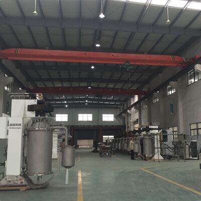 खरीदना 2.2KW चॉकलेट पीसने की मशीन क्षमता 50-200KGH कोको बीन्स पीसनेवाला चॉकलेट विनिर्माण अनुप्रयोगों के लिए उपयुक्त ऑनलाइन निर्माण